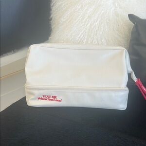 BEIS -x Lonely Ghost Dopp Kit-Text Me When You Land-Ghost White
